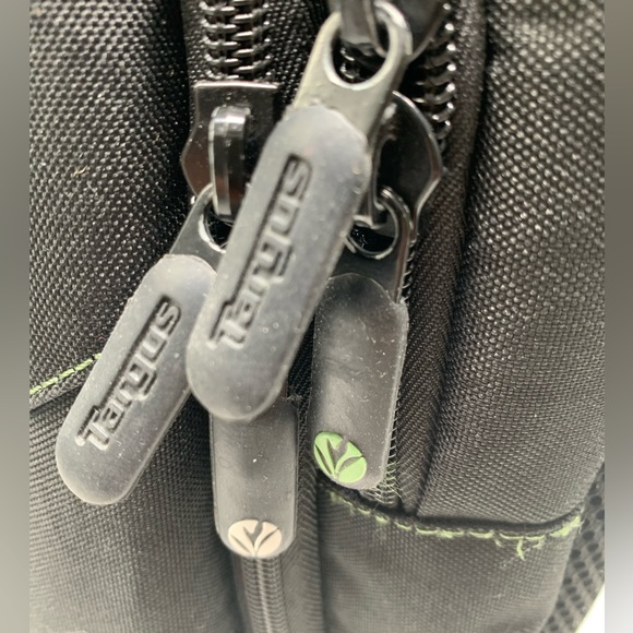 Targus Spruce Ecosmart Checkpoint Friendly Backpack - Picture 6 of 12